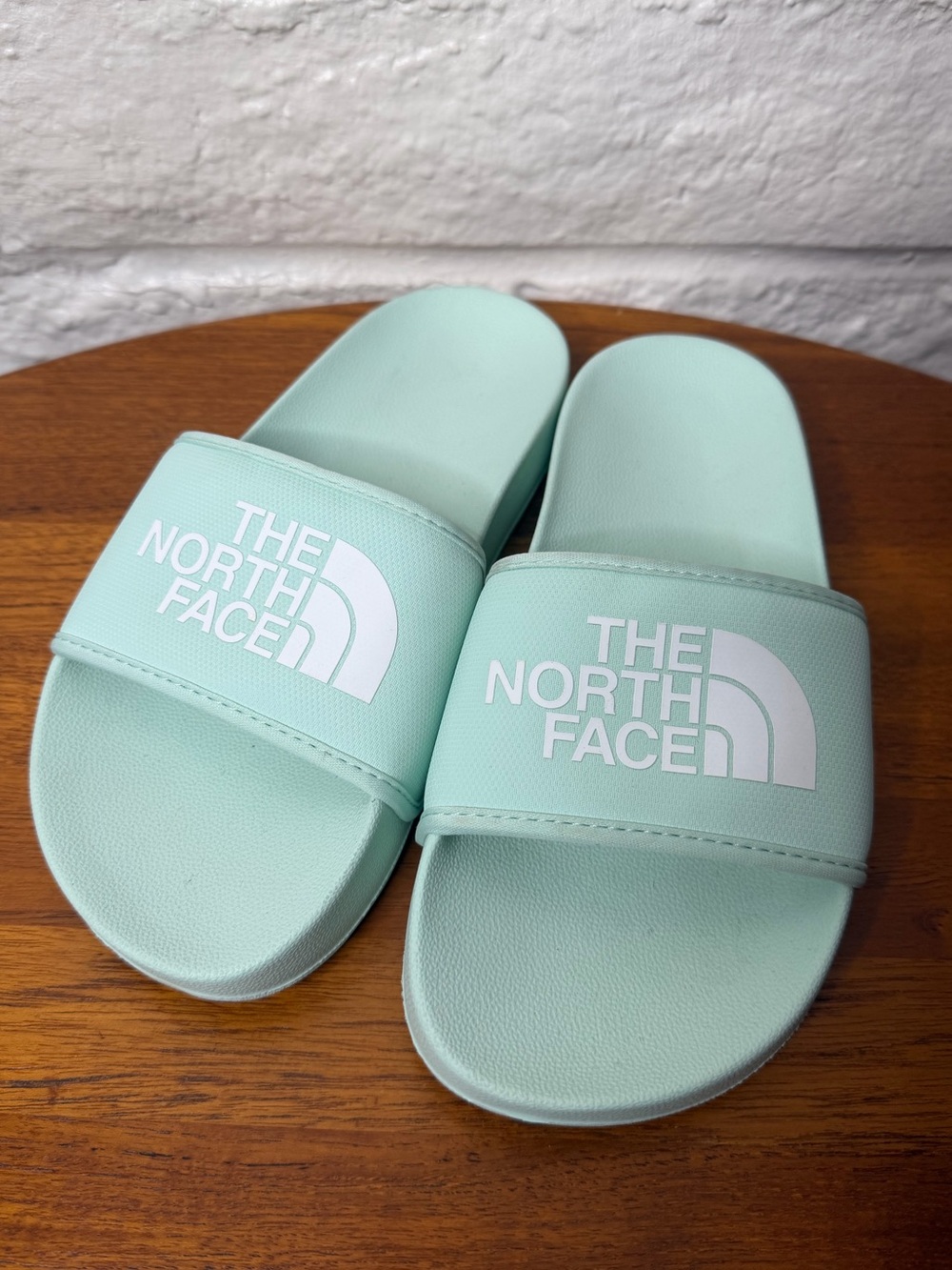 THE NORTH FACE Base Camp Slides Women’s Size 5 Light Blue Excellent Condition